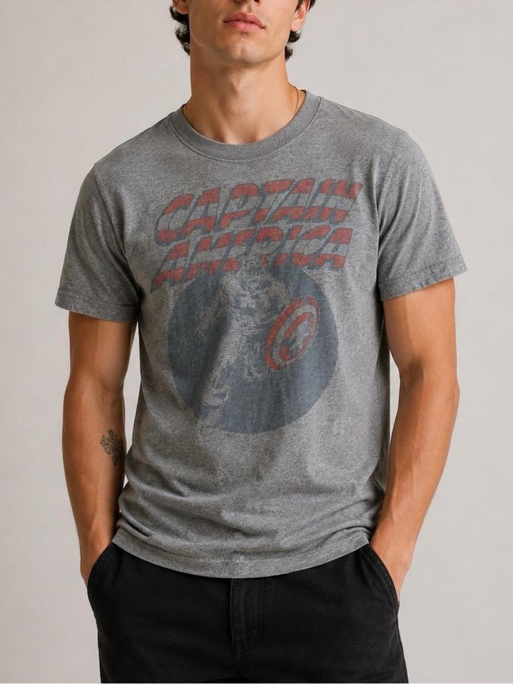 Abercrombie & Fitch Marvel Captain America Graphic Tee